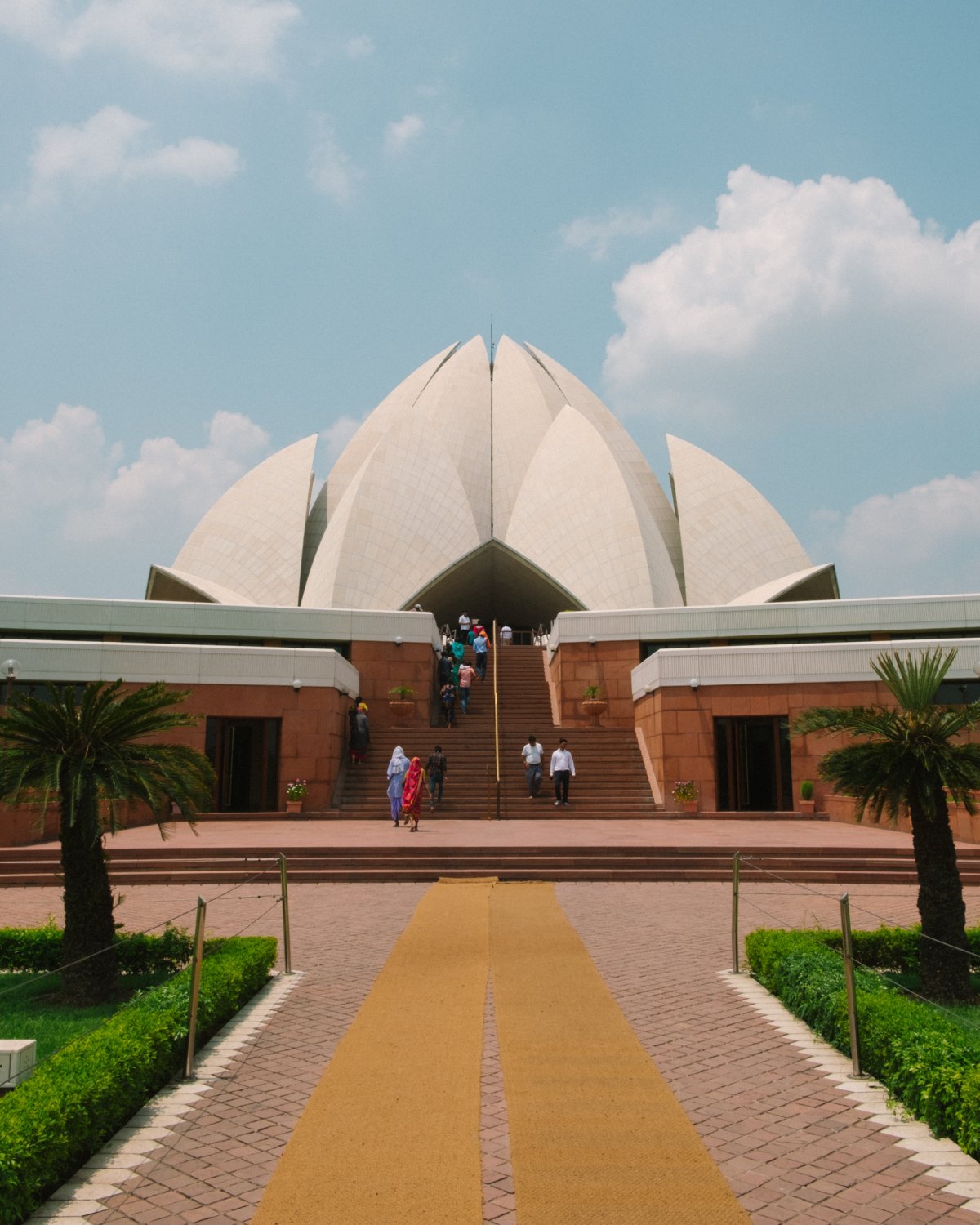 YinjiSpace Fariborz Sahba x Lotus Temple